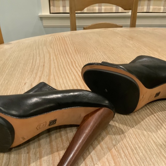 BCBGMaxazaria black open-toe heel - Picture 4 of 5